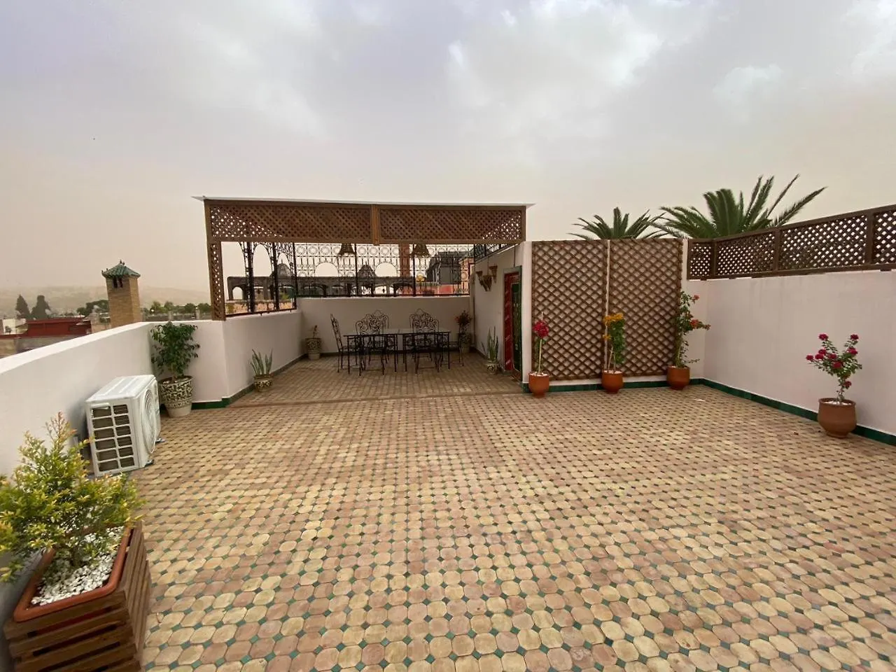 Dar Bouzoubaa Apartment Fes