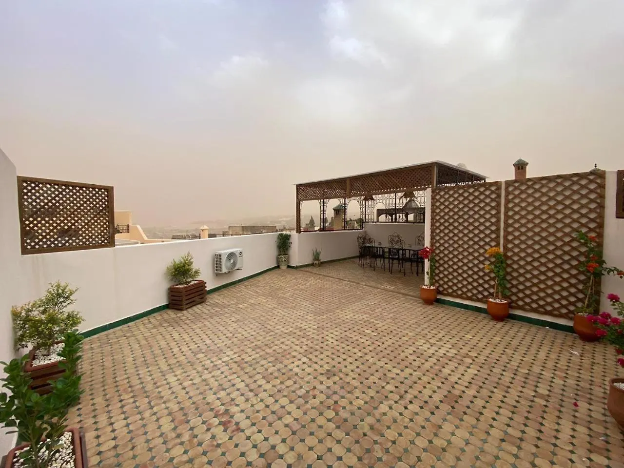 Dar Bouzoubaa Apartment Fes